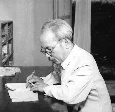 Hồ Chí Minh